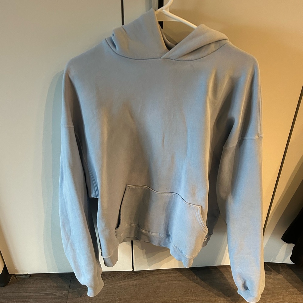 Akimbo club Light Blue Hoodie Sweater